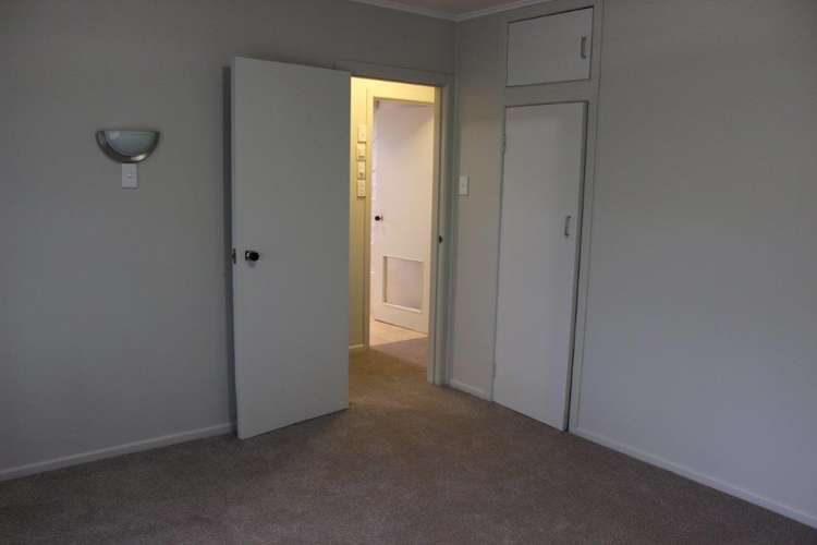 19 Kirrie Avenue Te Atatu South_13