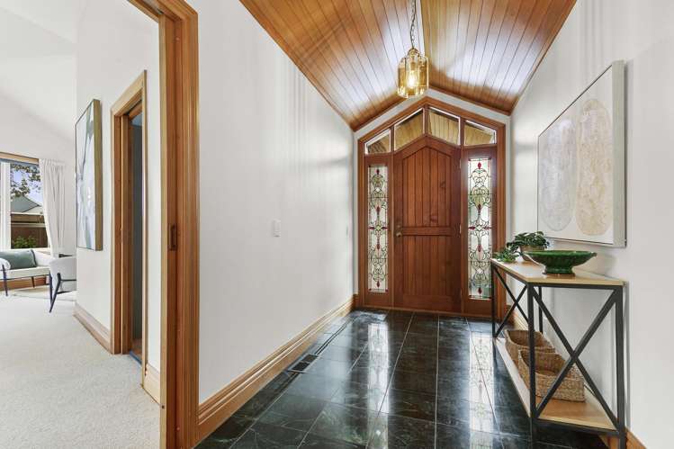 66 Queens Grove Hutt Central_13