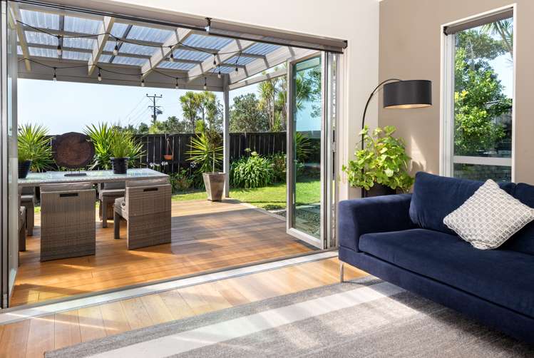 37 Liberty Crescent Beachlands_1