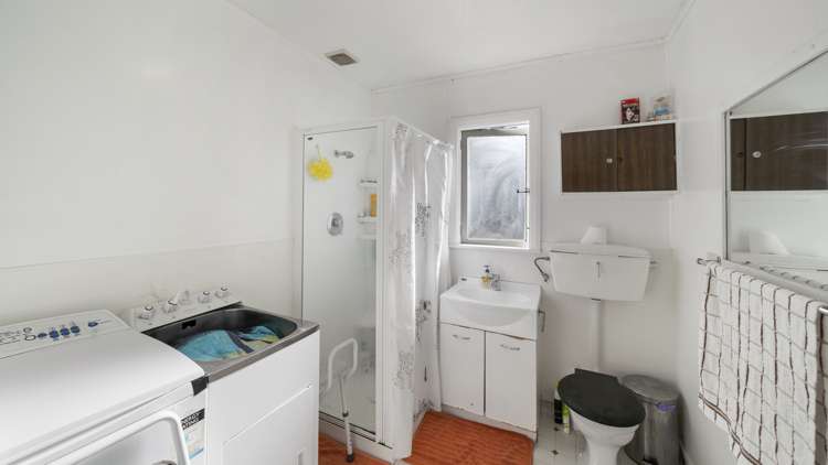 64 Kauri Street Miramar_7