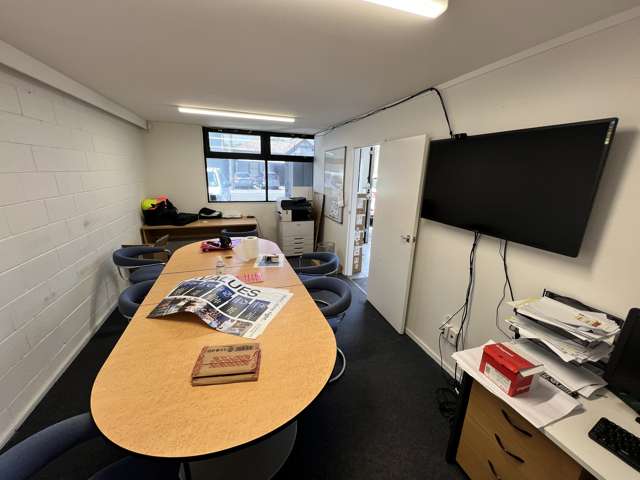 2/65 Nelson Street Petone_4