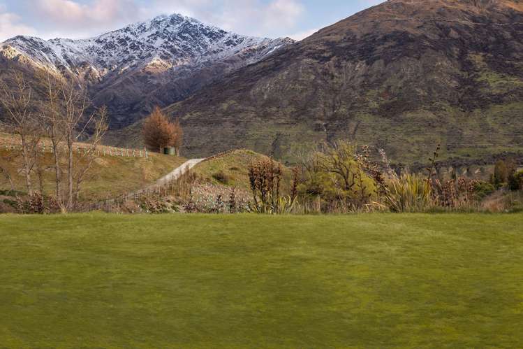 17 Lorne Street Dalefield/Wakatipu Basin_5