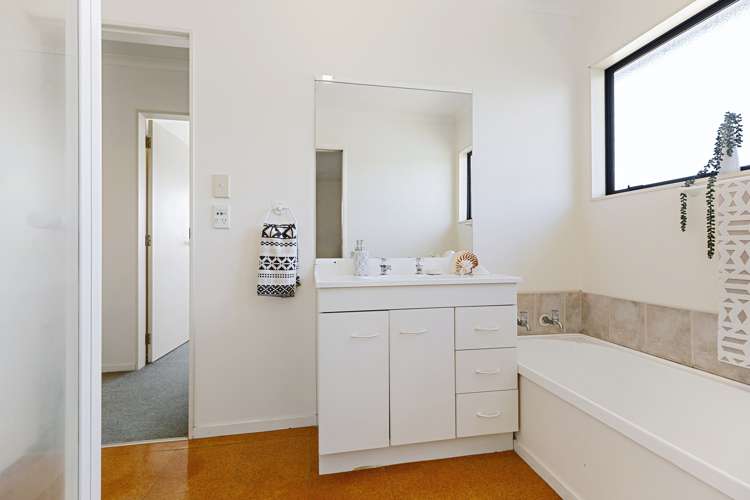 9a Lawson Place Hairini_21