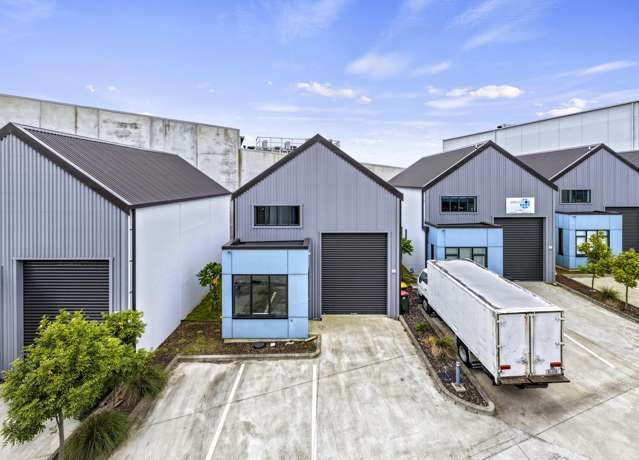 4/8 Laurenson Road Hobsonville_1