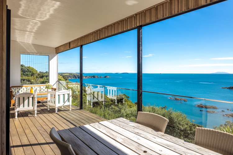 67 Queens Drive Oneroa_9