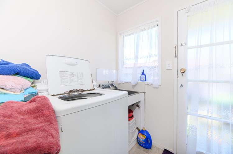 1/11 Bundena Place Clendon Park_6