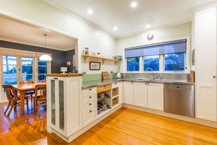 1 Craigbank Avenue New Lynn_11