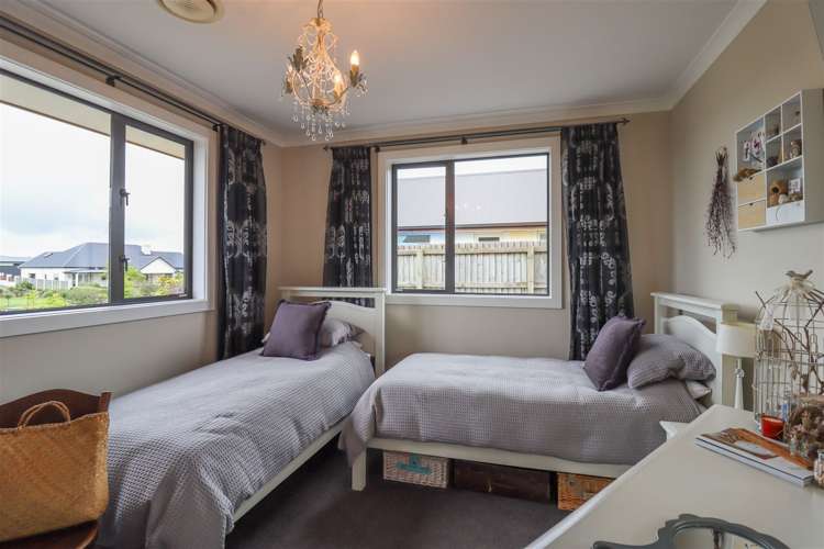 10 Meadowstone Street Gleniti_10