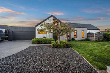 32 Carnaveron Drive_3