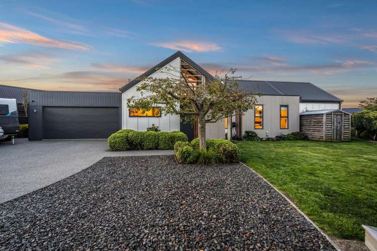 32 Carnaveron Drive_3