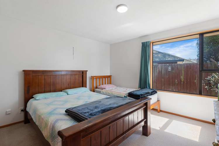 2/12 Algie Place Avonhead_5