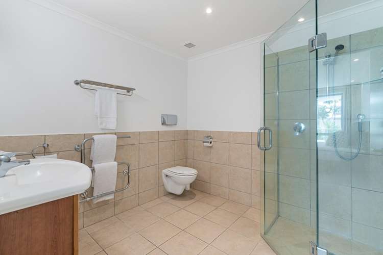 206/136 Marine Parade Mt Maunganui_16