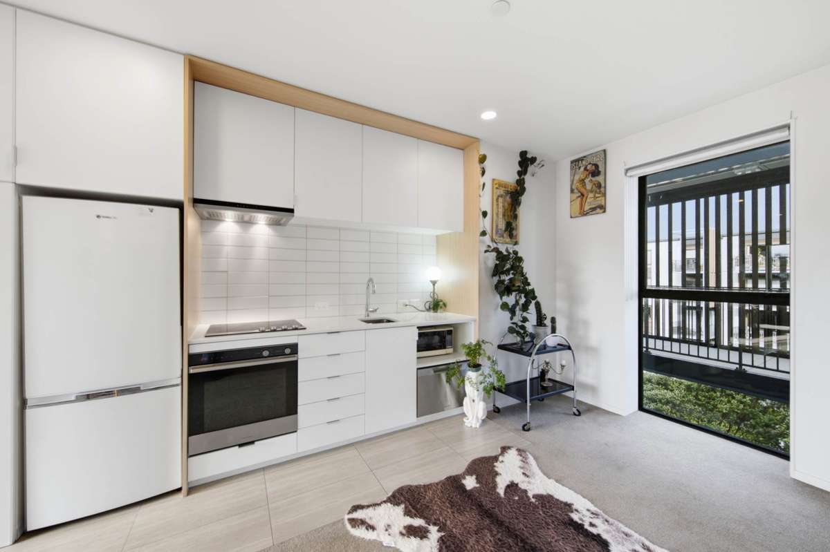 303/3 Bluegrey Avenue_4