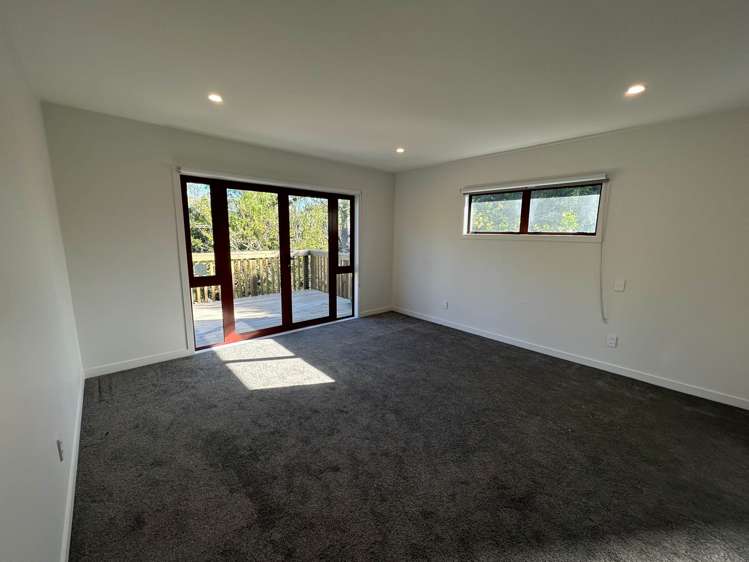 8A Inver Street Glen Eden_12