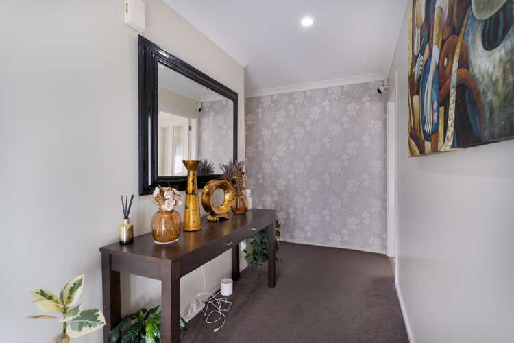 42 Tongariro Drive Aotea_19