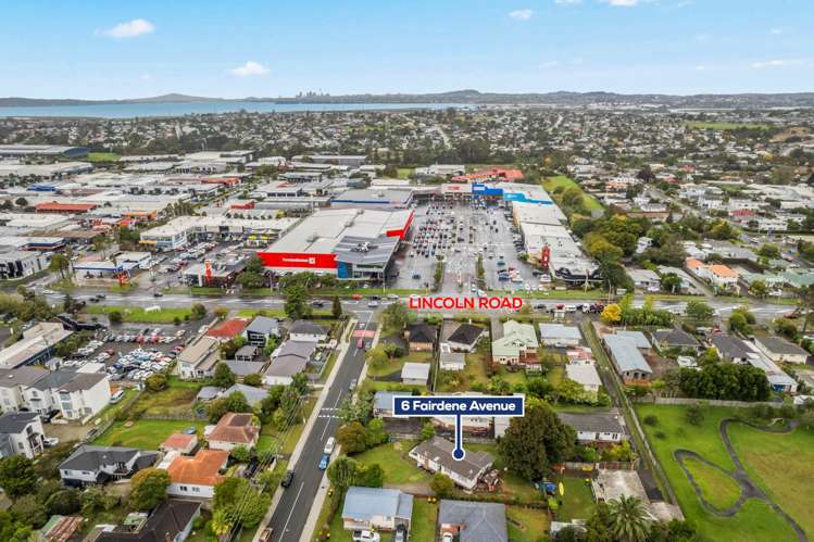 6 Fairdene Avenue Henderson_11