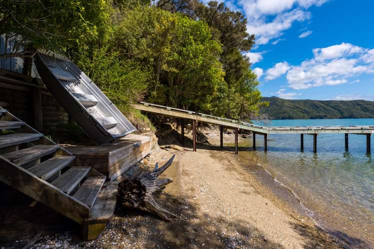 712 Moetapu Bay Road Anakiwa and Surrounds_18