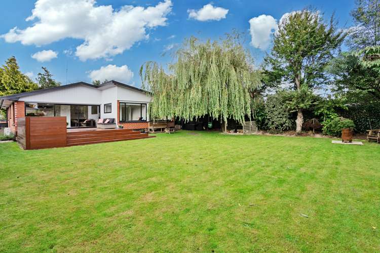 160 Chelmsford Street Windsor_17