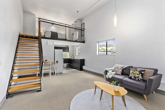 42/29 Webb Street Mount Cook_1