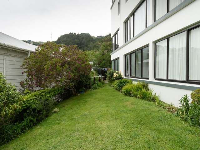 2/2 Oriental Terrace Mount Victoria_4