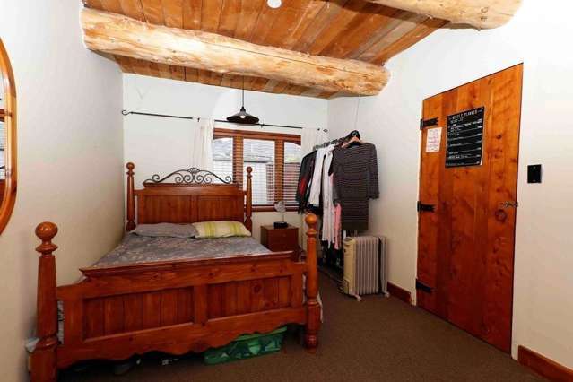 18 Pointon Glade Grandview Heights_1