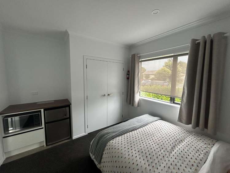 1E/23 Hibiscus Avenue Hamilton Lake_2