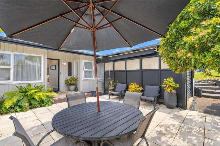 3/2 Chilton Place Mellons Bay_19
