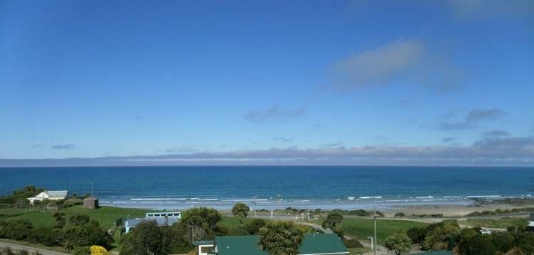 16 Selsea Street Kaka Point_25