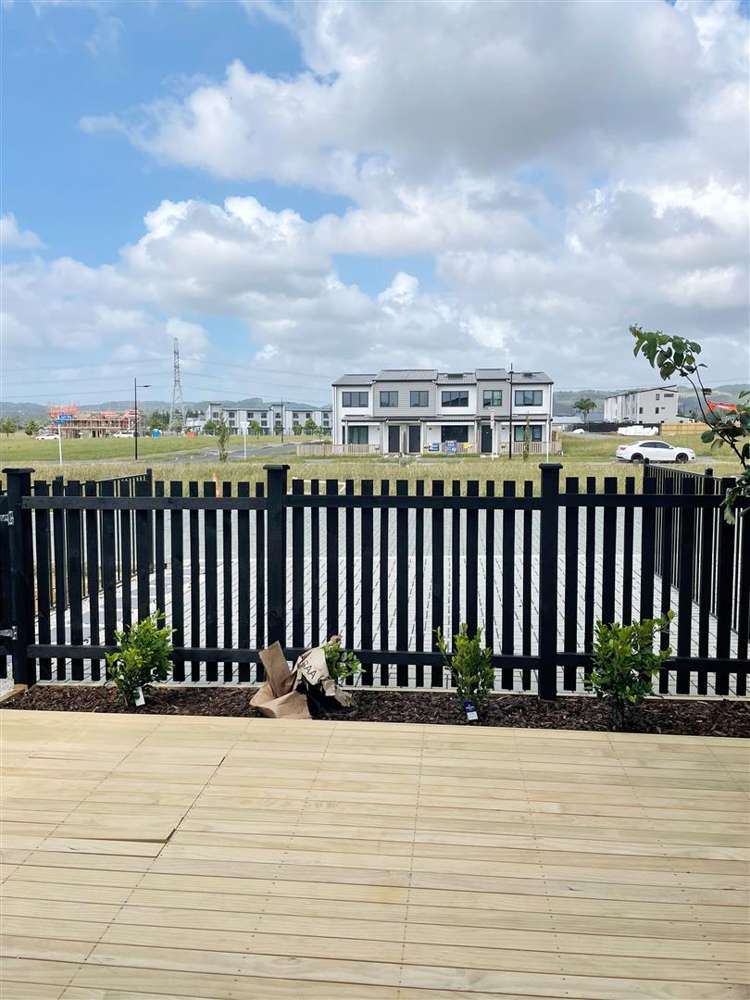 8 Harikoa Way Karaka_14