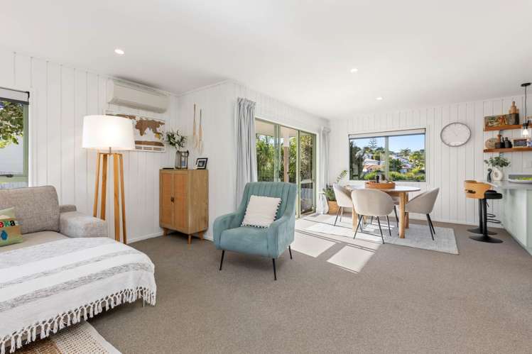2/65 Charlotte Street Stanmore Bay_10