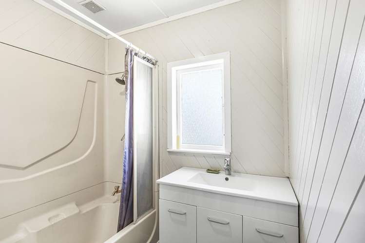 16 Cameron Road Hamilton East_7