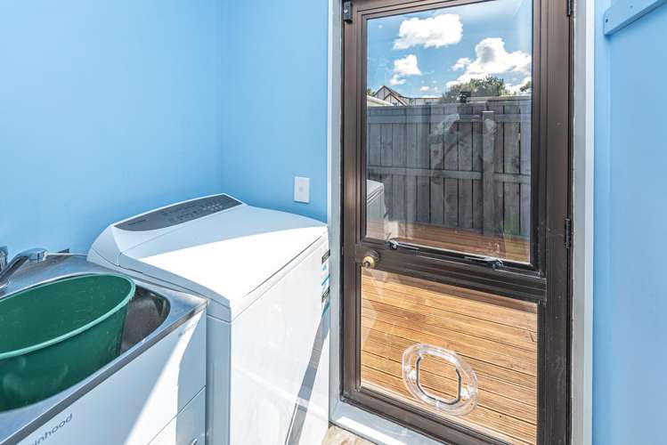 32 Exeter Crescent Springvale_19