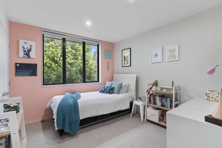 28 The Close Greenhithe_13