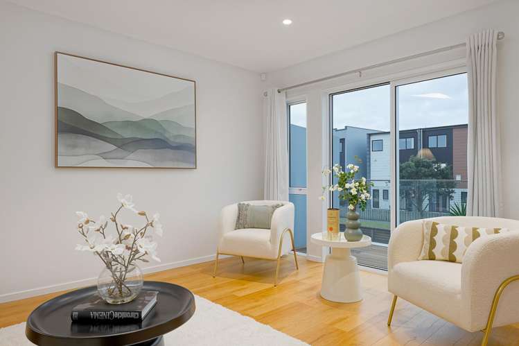 77 Bordeaux Parade Te Atatu South_19