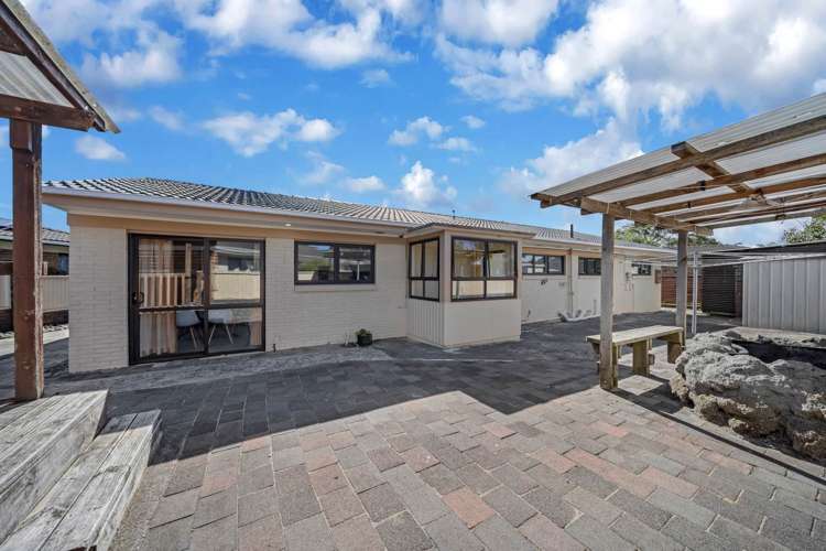 8 Papatahi Place Henderson_30