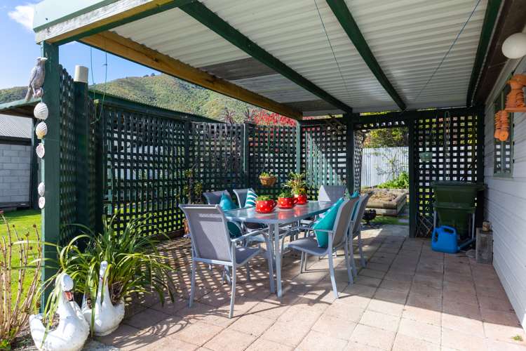72 Moana View Road Waikawa_22