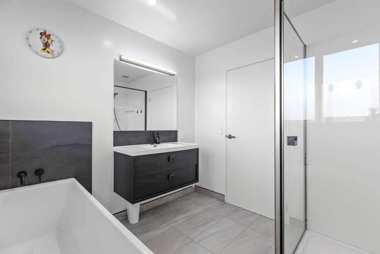 16 Isthmus Place Lake Hawea_16