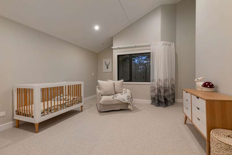 32e Isobel Road Greenhithe_21