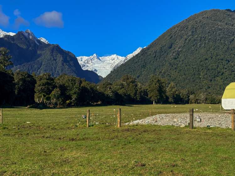 288 State Highway 6 Fox Glacier_11