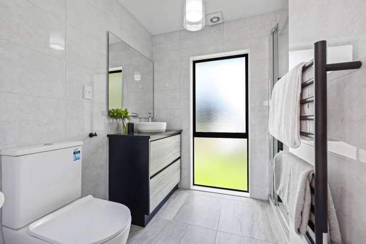4 Cottesmore Place Huntington Park_24