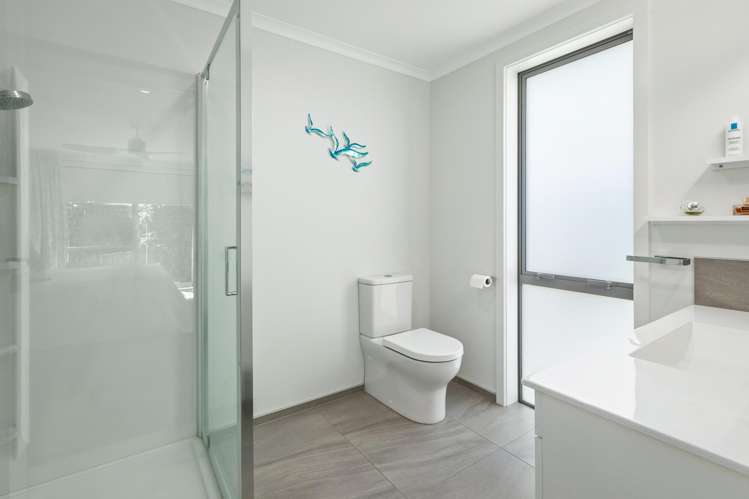 7 Eastbank Drive Katikati_11