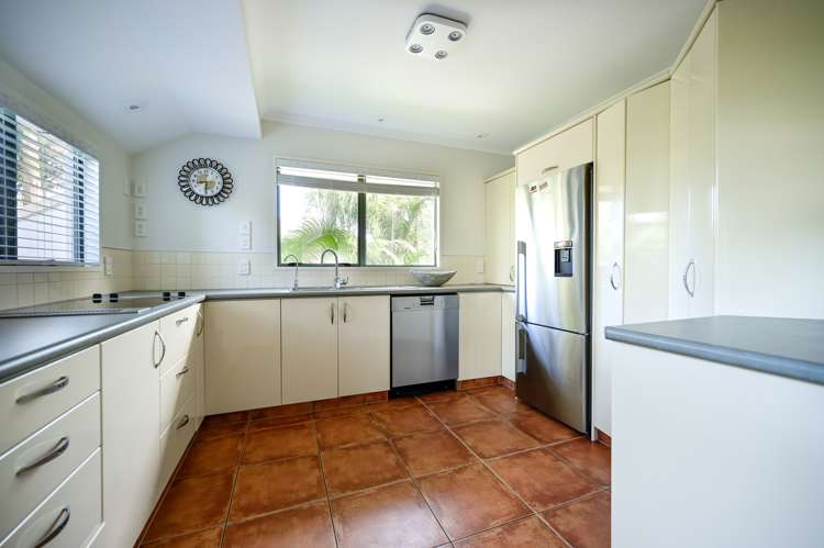 7 Di Pierri Way The Wood_5