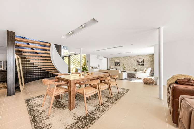 303 Beach Road Campbells Bay_16