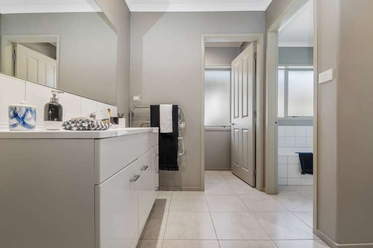 3 Devoy Drive Owhata_15