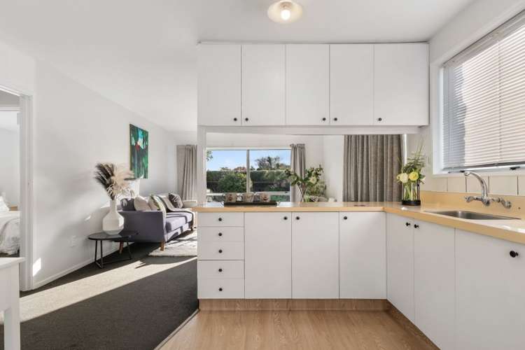 1/6 Randolph Street Woolston_5