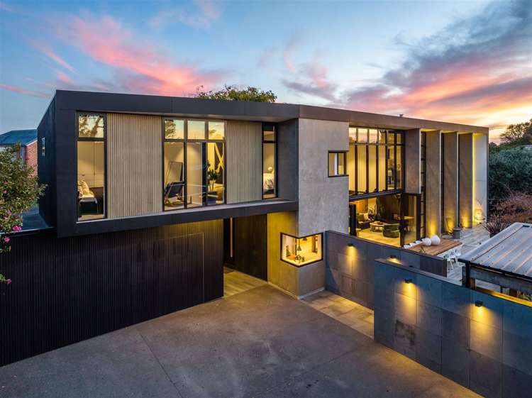 9 Walnut Avenue Strowan_51