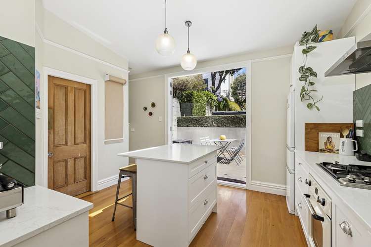 8 Stanley Street Berhampore_17