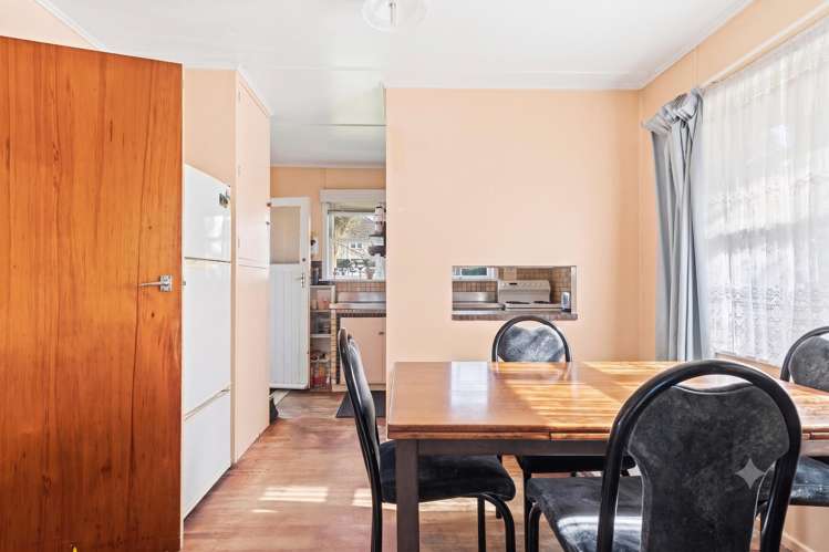 9 Clutha Crescent Clover Park_5
