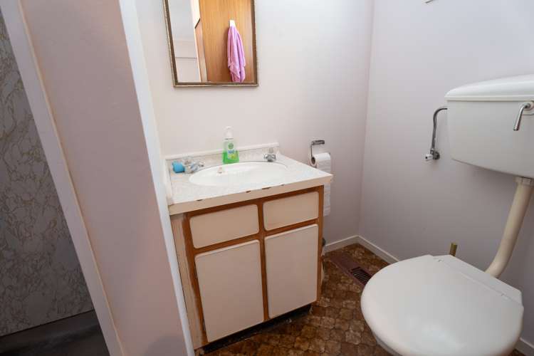 68 Fyvie Avenue Tawa_10