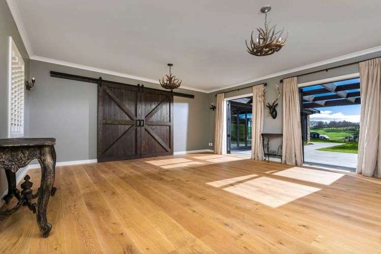 20 Myra Evelyn Grove Dairy Flat_14